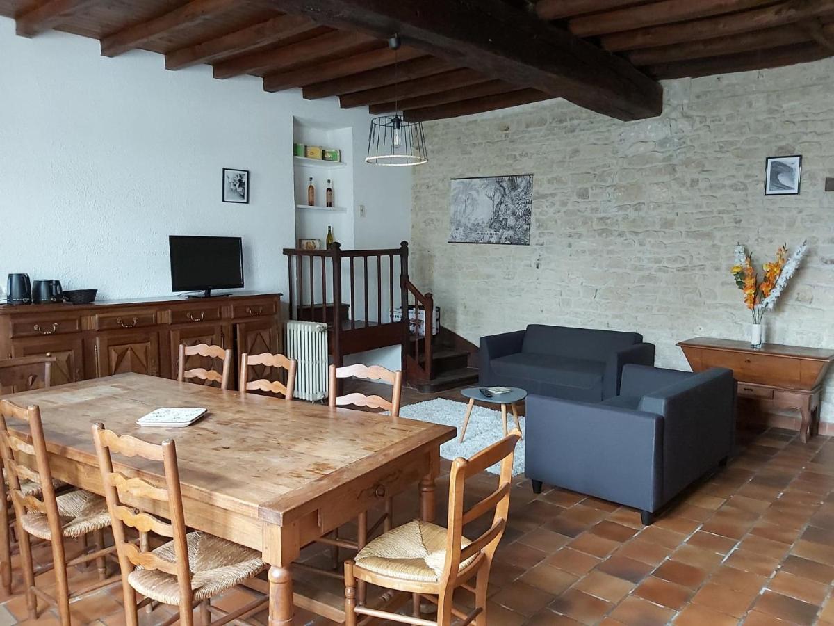 Logis Des Bessons Bed & Breakfast Migron Exterior photo